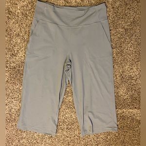 LuluLemon Wide-leg Capri Pants Size 16